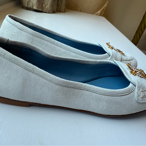 New Paula Quadretti White Suede Loafers with Gold Rhinestone Fleur-de-Lis accent - Picture 10 of 12